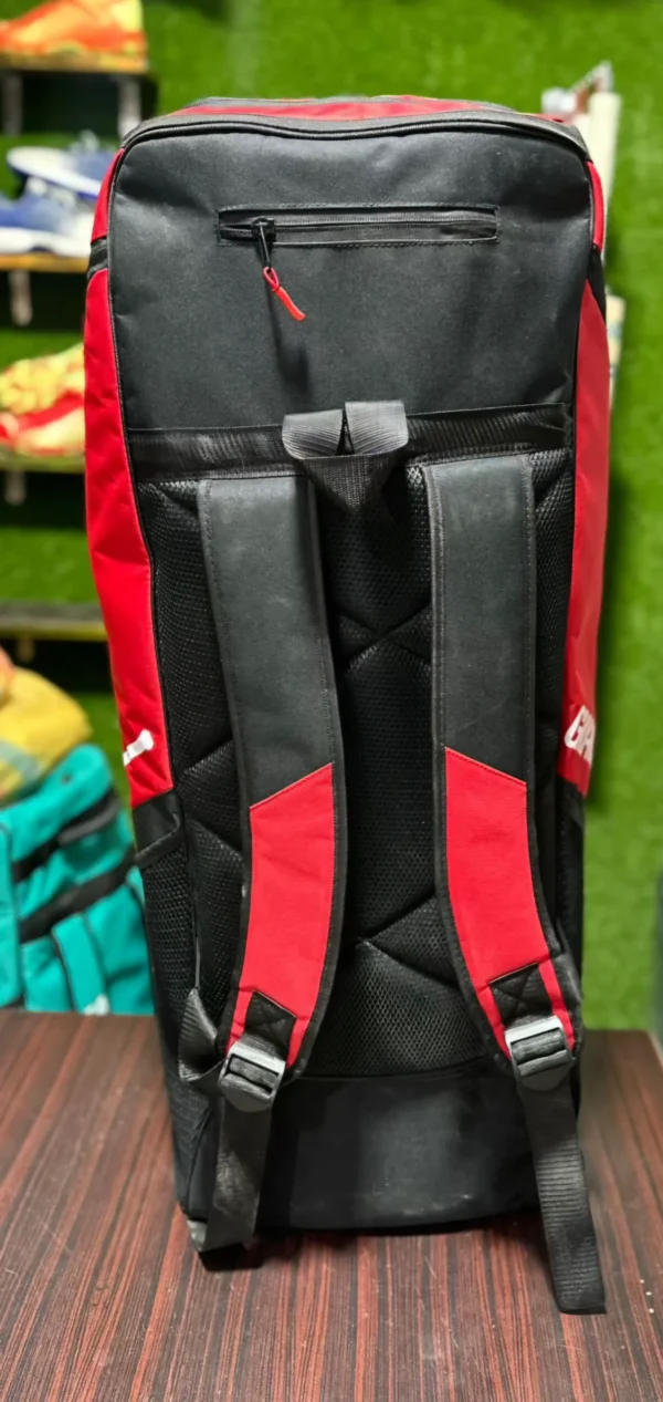 Gray-Nicolls Team 800 Duffle Bag – Essential Cricket Gear Storage - Image 9