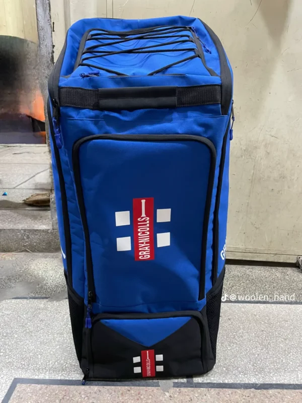 Gray-Nicolls Team 800 Duffle Bag – Essential Cricket Gear Storage - Image 4